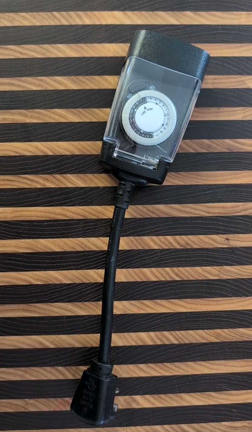 Outdoor All Weather Timer Power Plug HT1015 125V 60Hz 15A 1875W 10A 1250W gallery