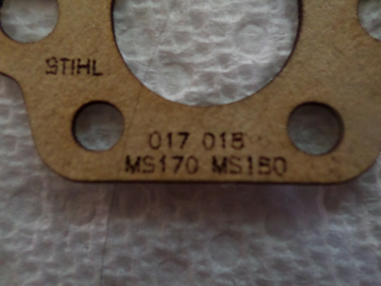 2 Carb Gaskets Stihl 017, 018, MS170, MS180, 021, 023, 025, MS210, MS230, MS250 gallery