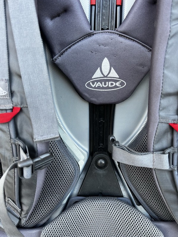 VAUDE Backpacking Backpack Black Gray Orange Hip Belt External Pockets 5