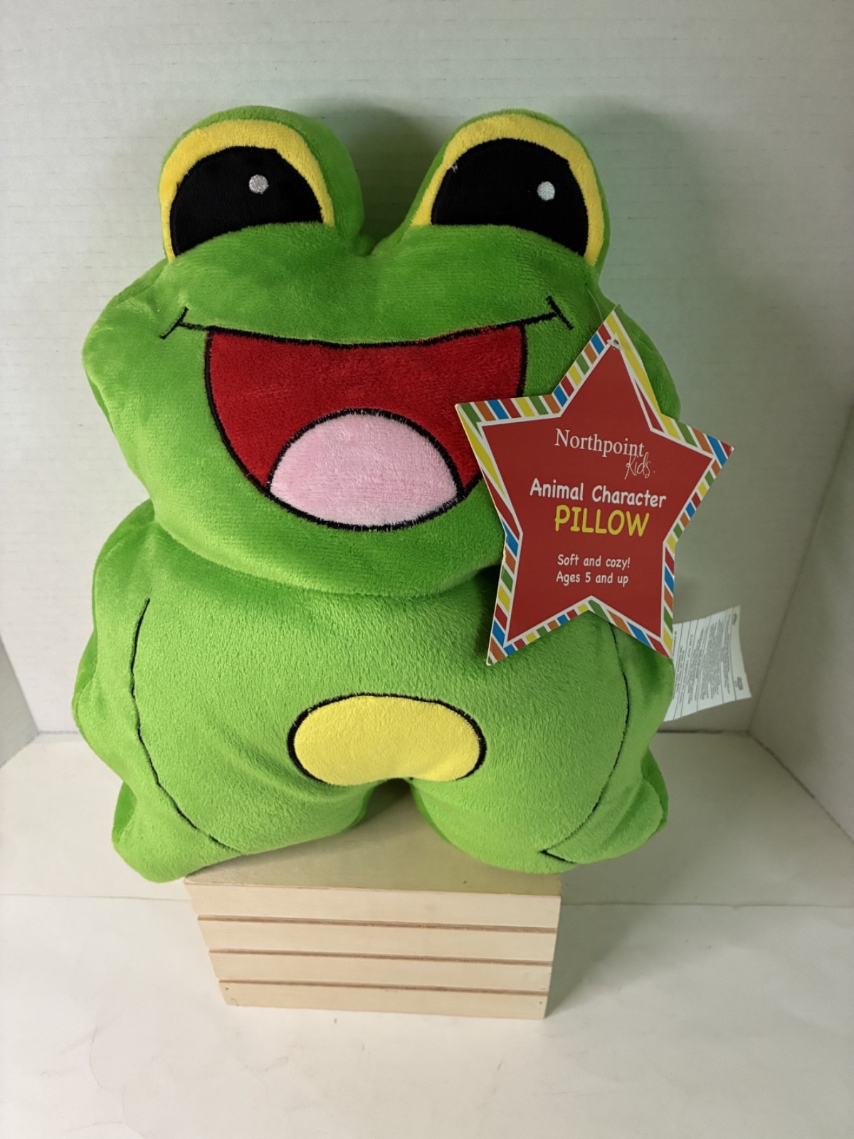 Northpoint kids Animal Character PIllow "FROG" - soft and cozy gallery