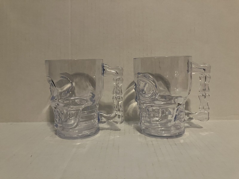 2 Plastic Skeleton Drinking Glasses (Hand Wash Only) gallery