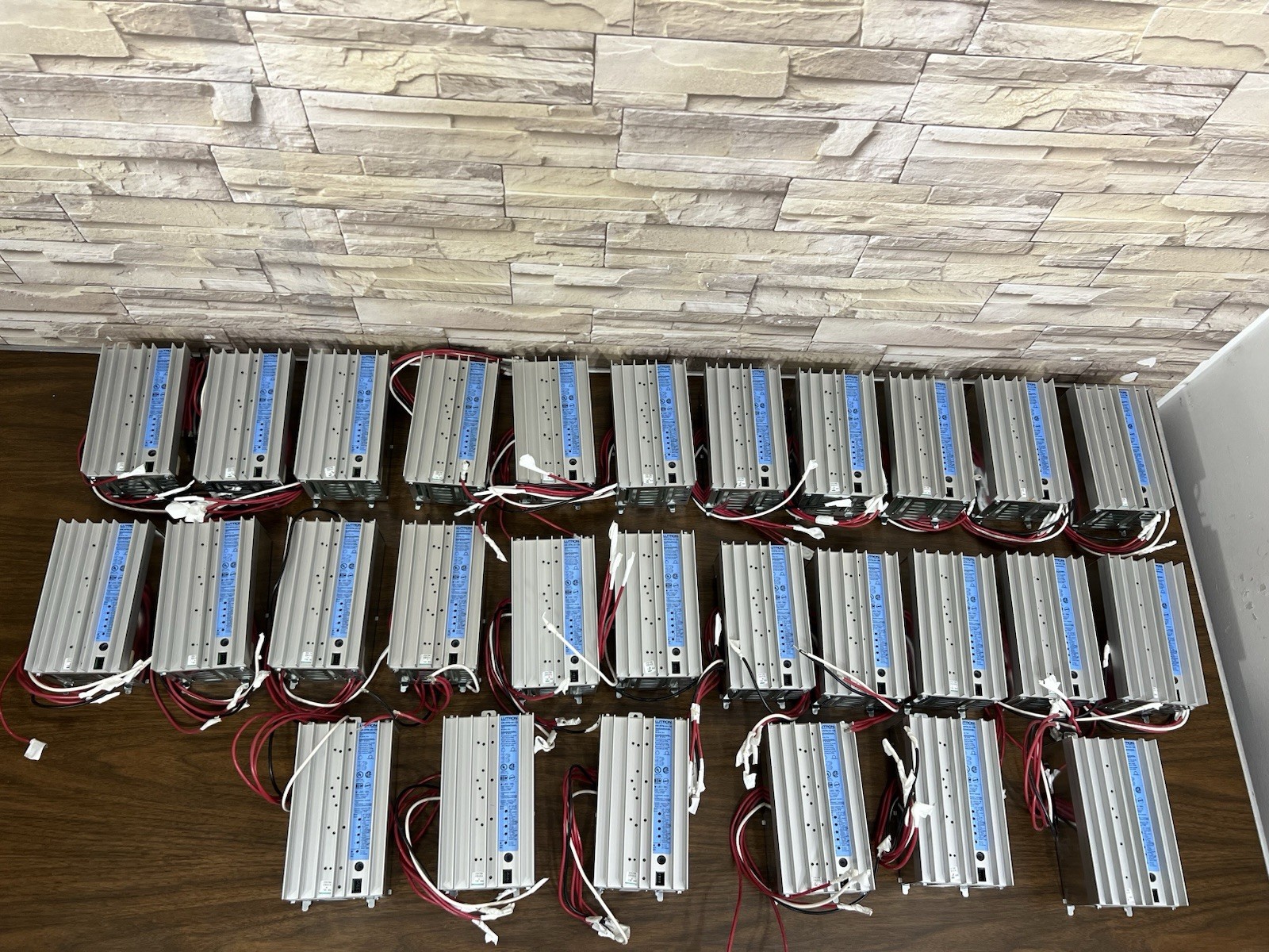 Lutron Homeworks Adaptive Phase Power Module HW-RPM-4A-120 - ( PRICE FOR EACH ) gallery