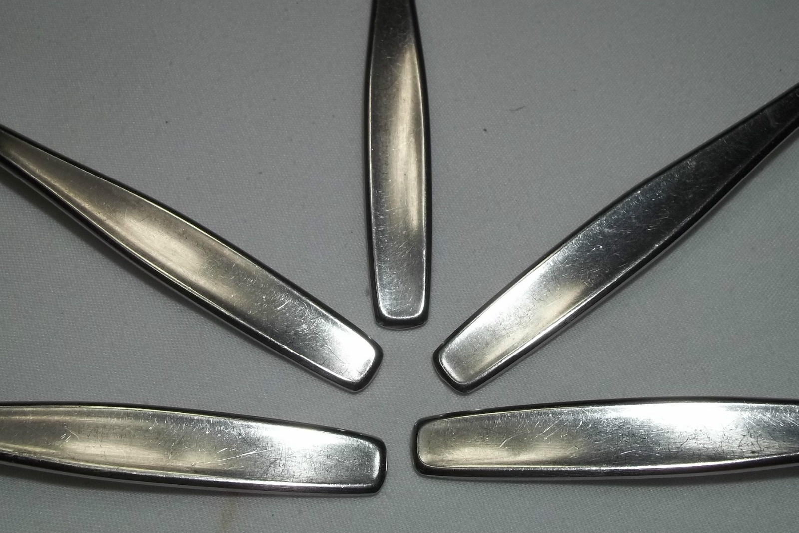 MODERN LIVING Pattern 5 Piece Place Set By IS Rogers Cutlery Stainless Flatware gallery