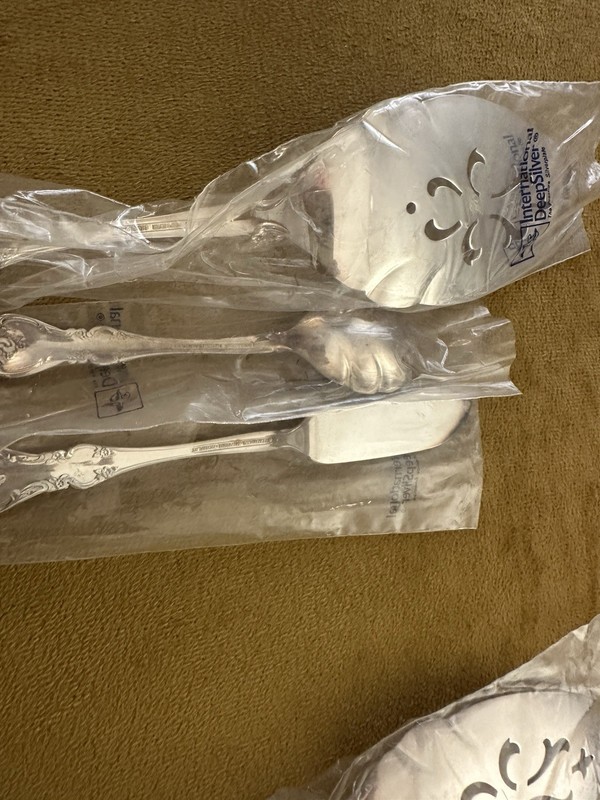 International Deepsilver Silverplate 1964 ORLEANS Pierced Pie Server + Sugar+ gallery