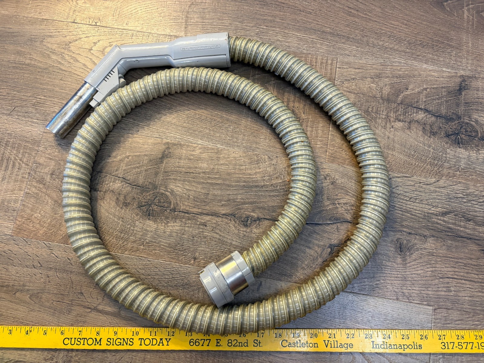Electrolux LE 2100 Vacuum Hose gallery