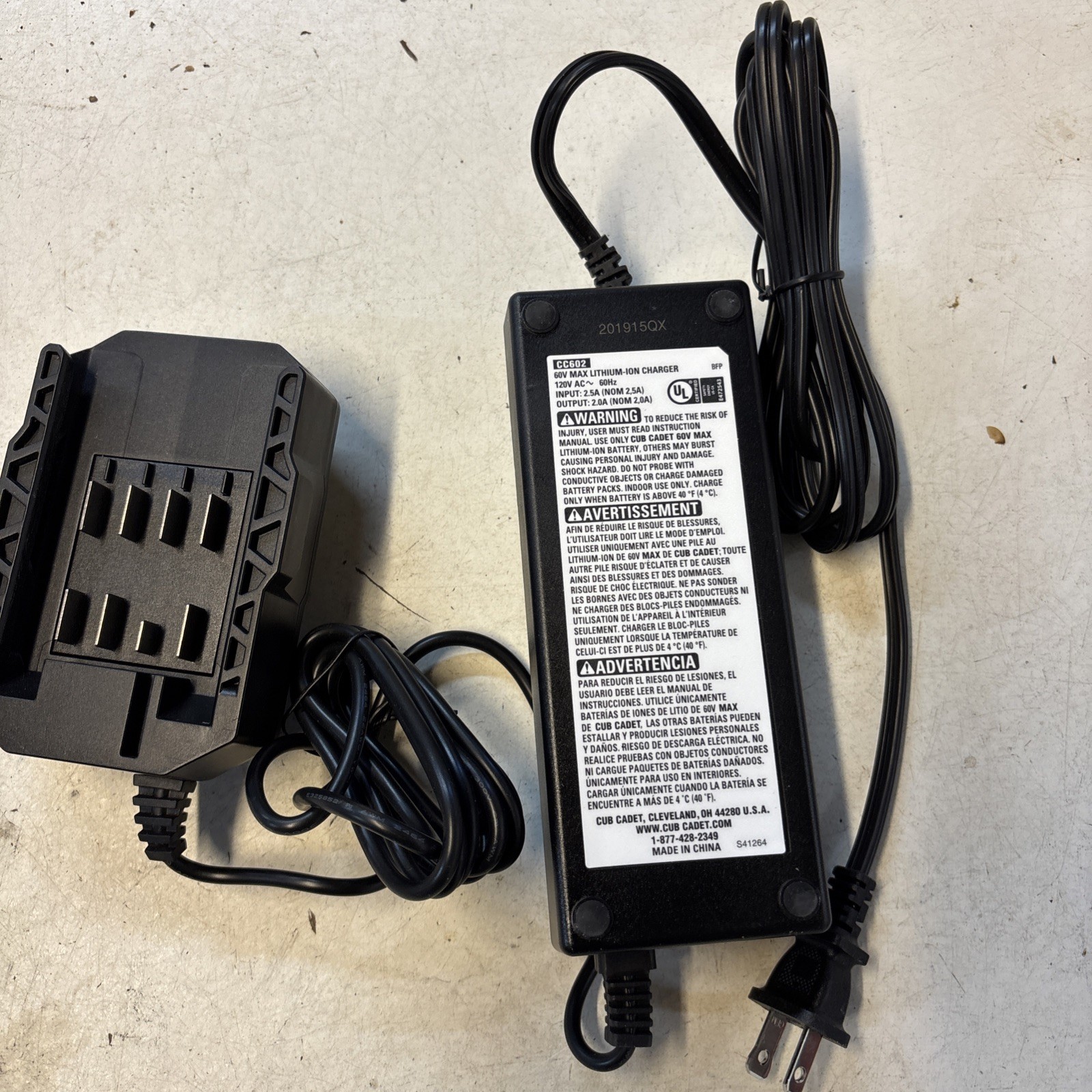 Craftsman,Cub Cadet CC602 60V Max Lithium-Ion Charger.PLEASE READ DISC.E 6372 gallery