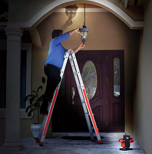 SIRIUS 2000 Lumens Rechargeable LED Worklight Spotlight NEW gallery