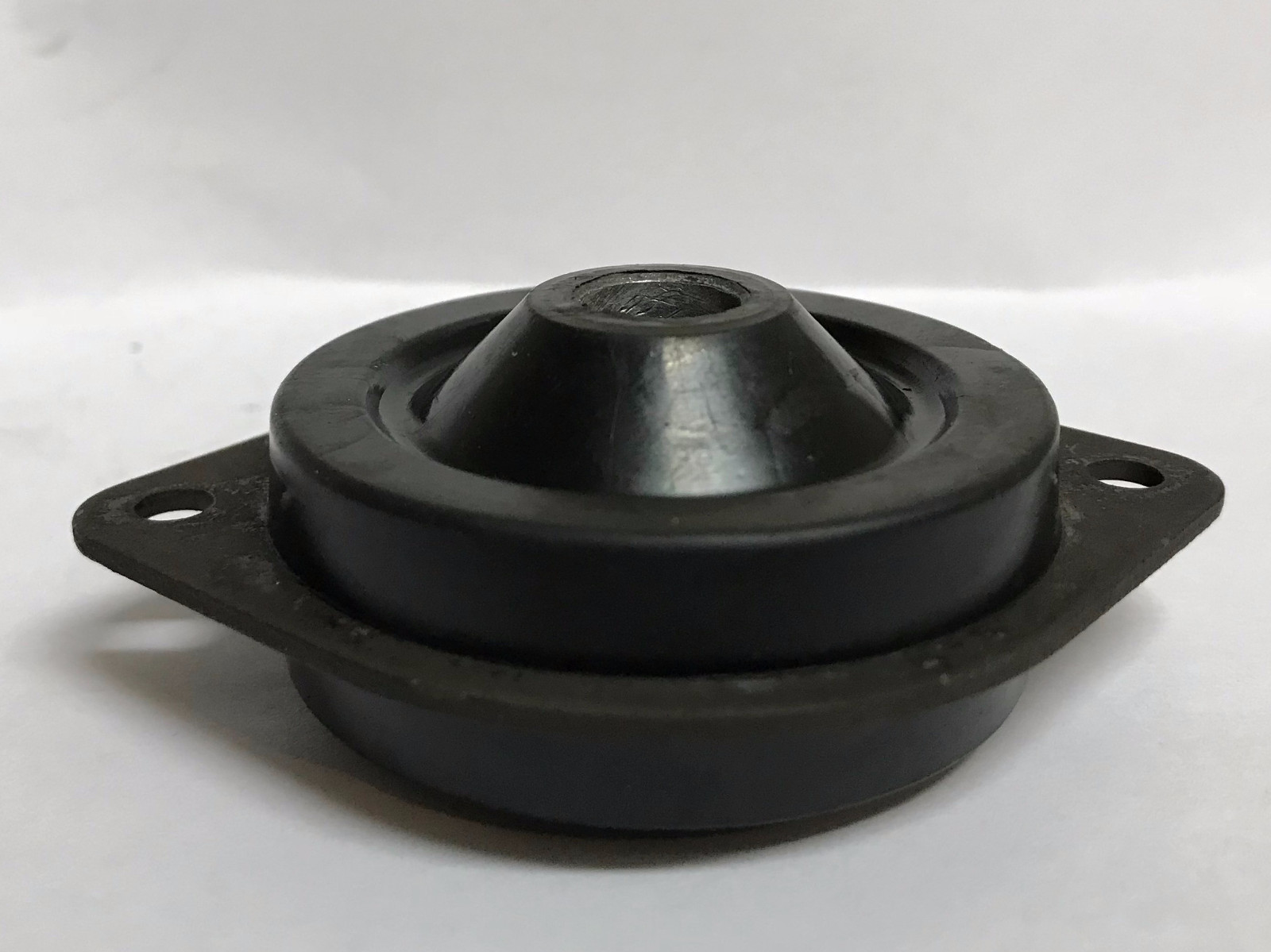 Motor Engine Mount - Replace MTD BOLENS 172-4896 1724896 gallery