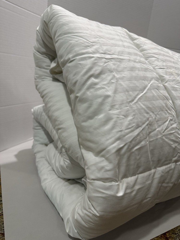 Pottery Barn Hydrocool Moisture Wicking Down Alternative Duvet Insert Full Queen