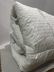 Pottery Barn Hydrocool Moisture Wicking Down Alternative Duvet Insert Full Queen