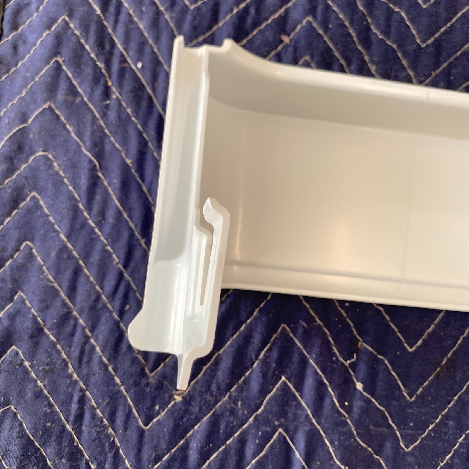 Frigidaire Door Bin OEM 240338101 FFHT1826LS9 gallery