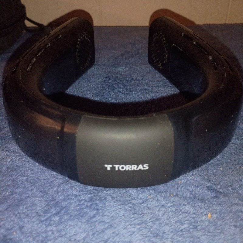 TORRAS Coolify 2S Portable Neck Air Conditioner and Heater gallery