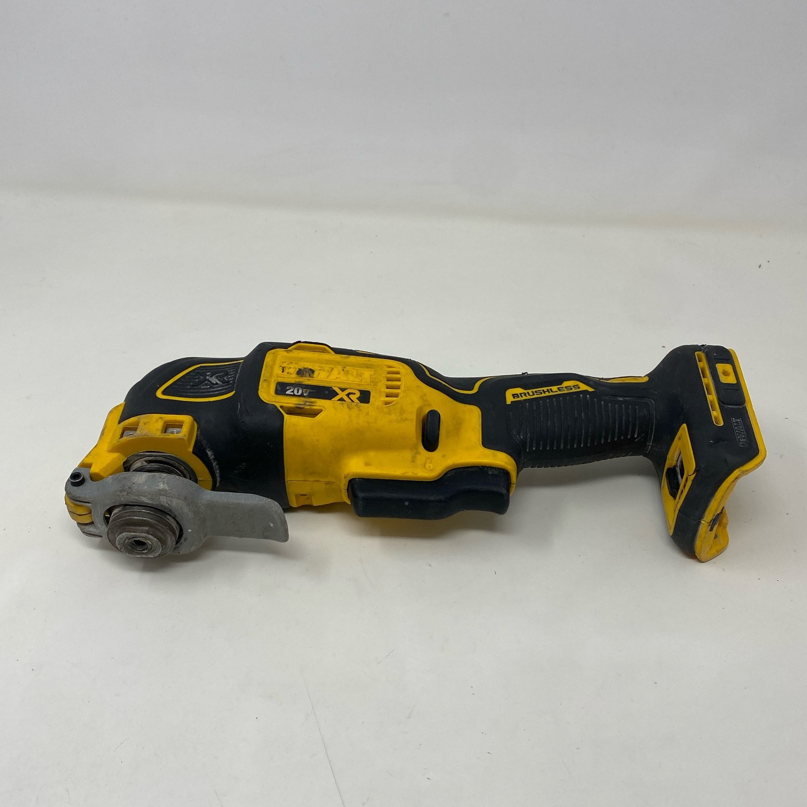 DEWALT 20V MAX XR Oscillating Multi-Tool DCS356B Tool Only Yellow/Black gallery
