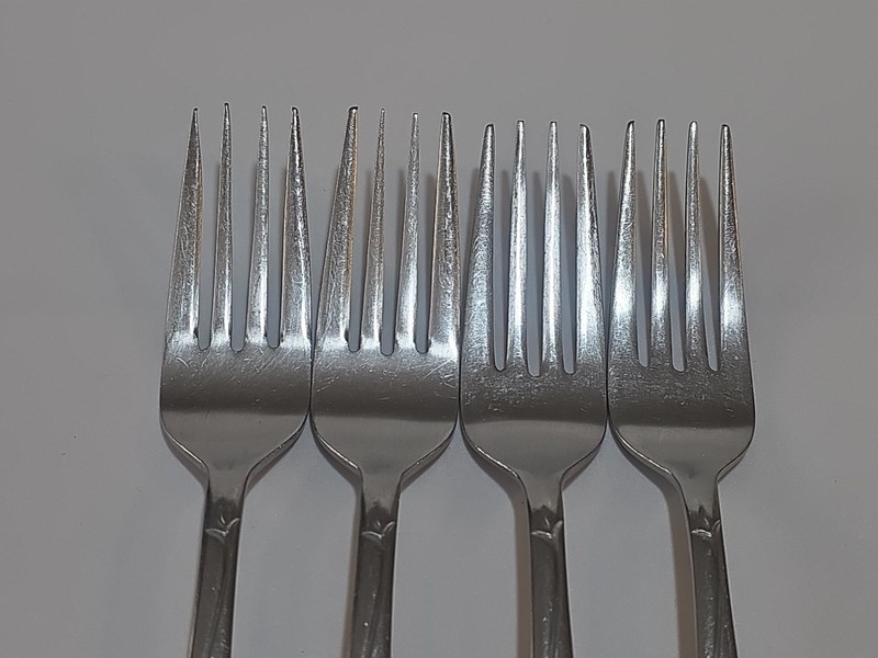 Montgomery Ward Stainless Flatware MWD10 Mixed Set Dinner Knives Forks TeasSpoon gallery