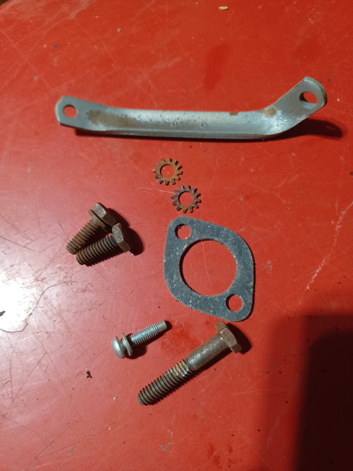 Briggs & Stratton Pn#298082, Carb Kit Bracket OEM. NOS gallery