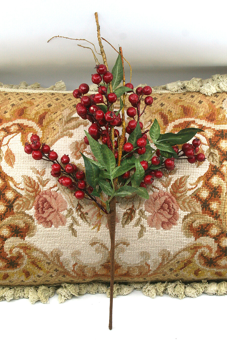 CHRISTMAS RED BERRIES LEAVES & TWIGS FLORAL SPRAY STEM HOME DECOR DECORATION 16" gallery