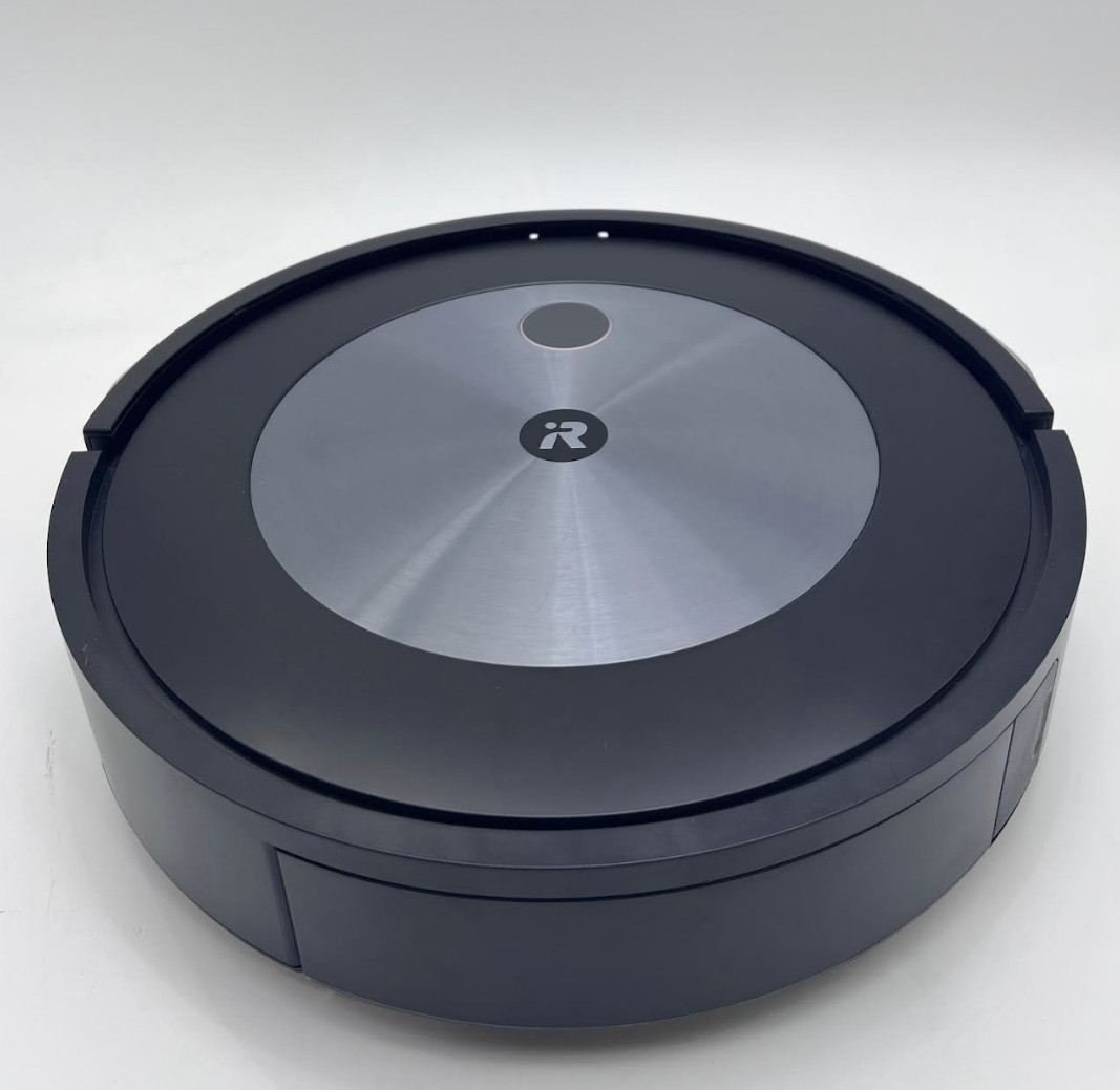 iRobot Roomba j7+ (7550) Self-Emptying Robot Vacuum - BLACK J755020 gallery