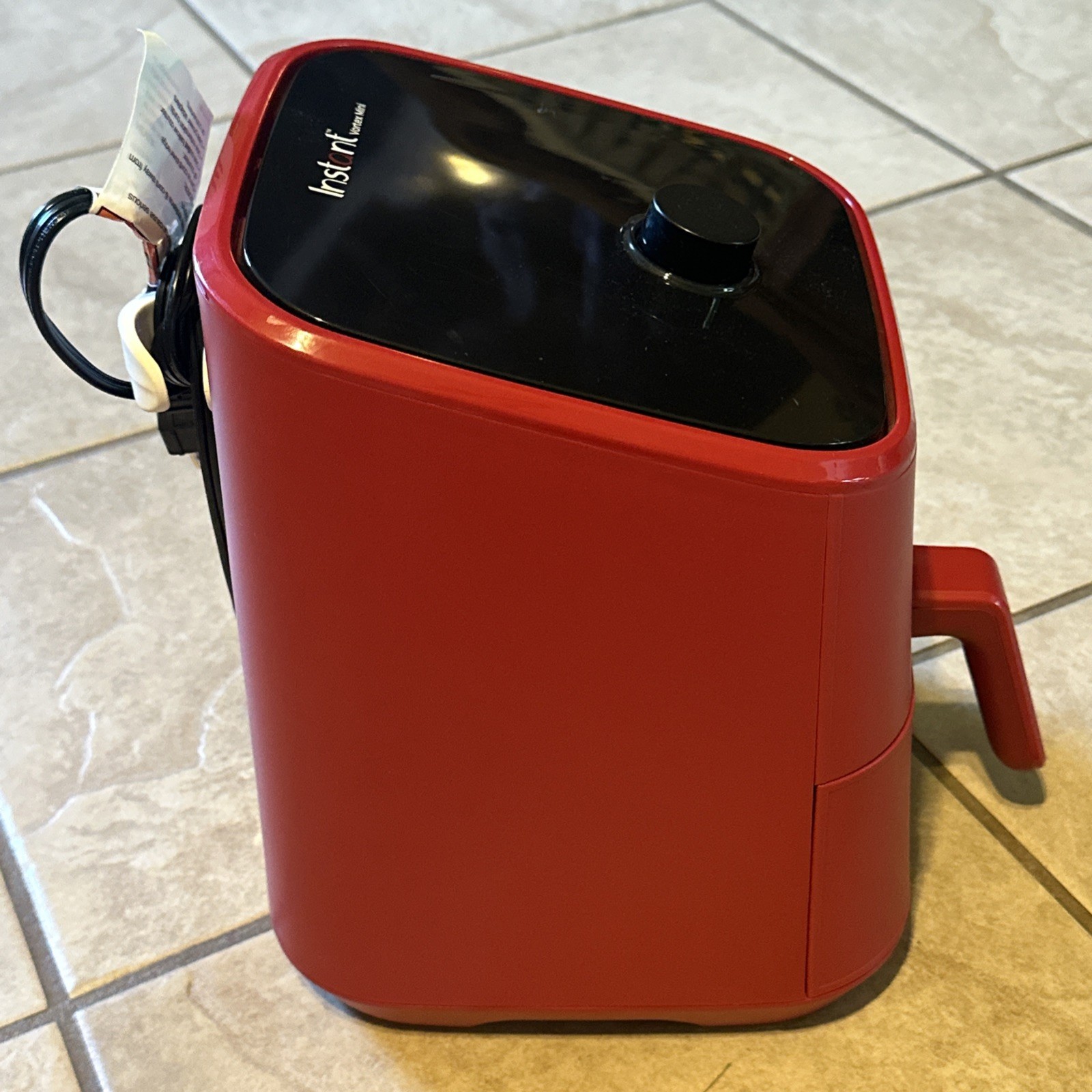 Instant Vortex Mini 2-Quart Air Fryer Vibrant Red EUC No Box gallery