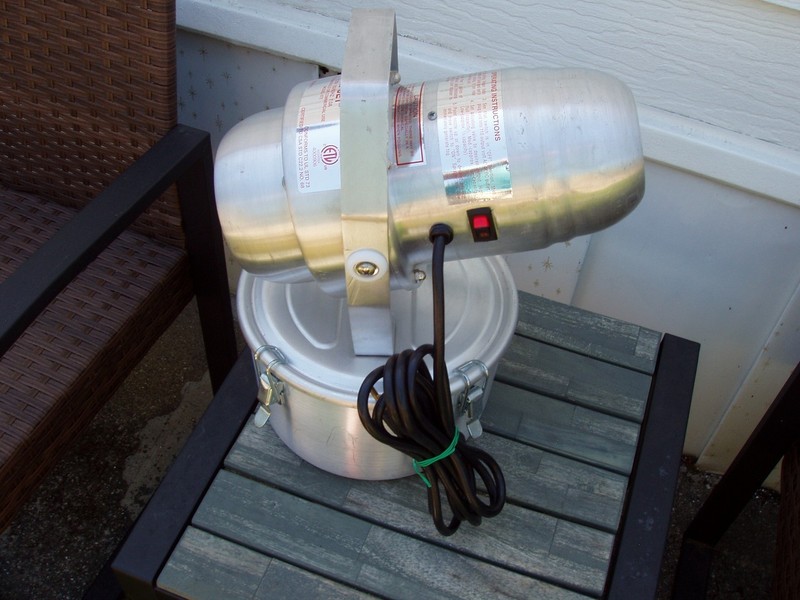 TRI-JET CREATECH COMMANDER 672 HOUSEHOLD COMMERCIAL INSECT CONTROL PESTICIDES gallery