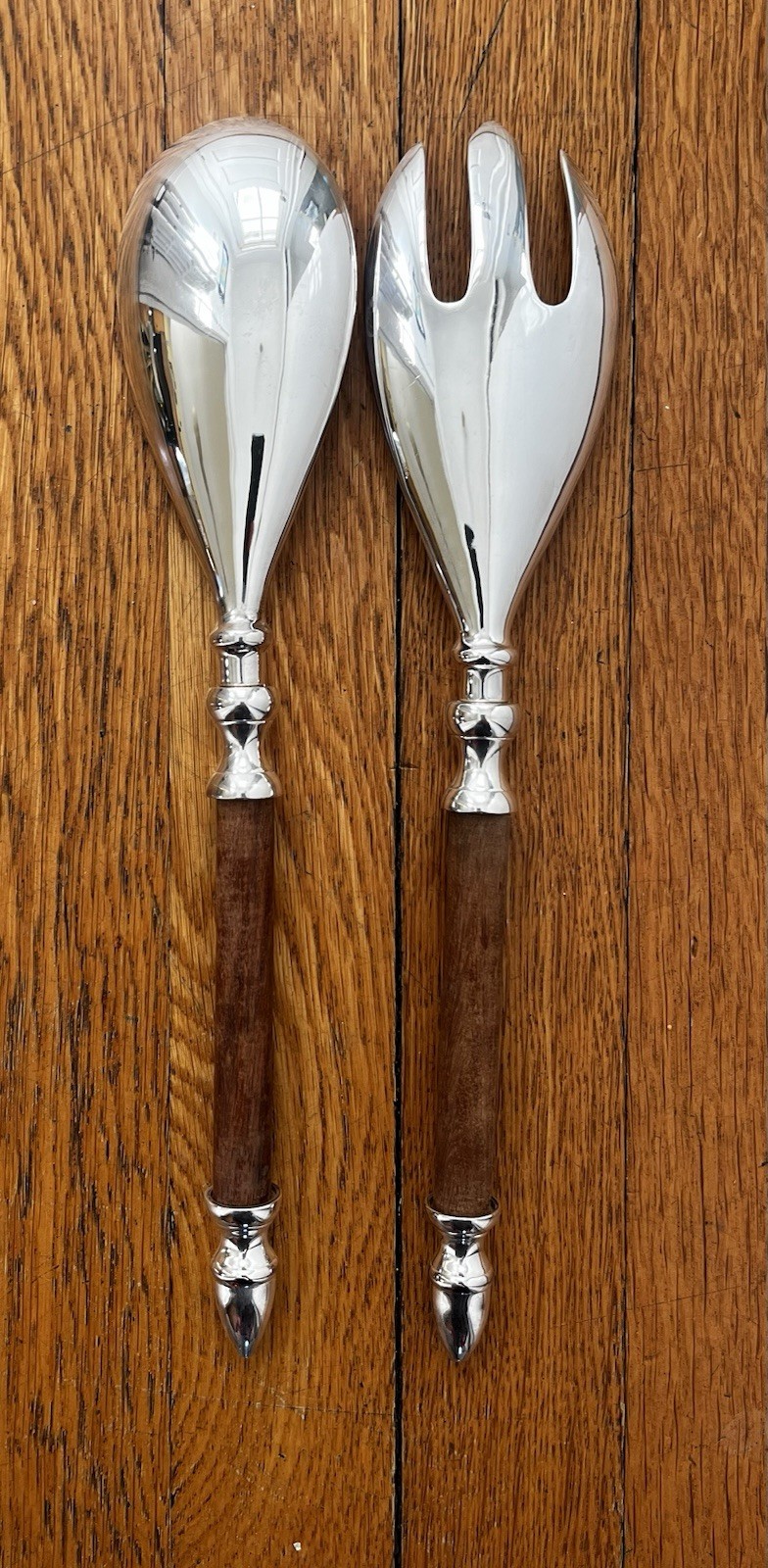Two’s Company Silver Plated Serving Salad Spoon and Fork Set Rosewood Handles gallery