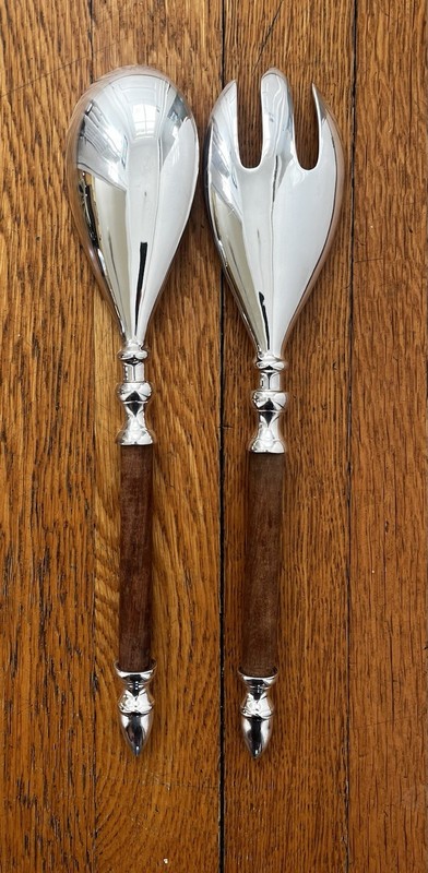 Two’s Company Silver Plated Serving Salad Spoon and Fork Set Rosewood Handles gallery