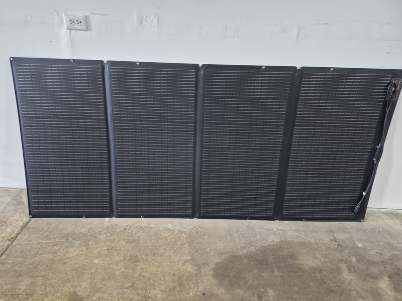 EcoFlow 400W Solar Panel Foldable Waterproof XT60 RV Portable Power Station gallery