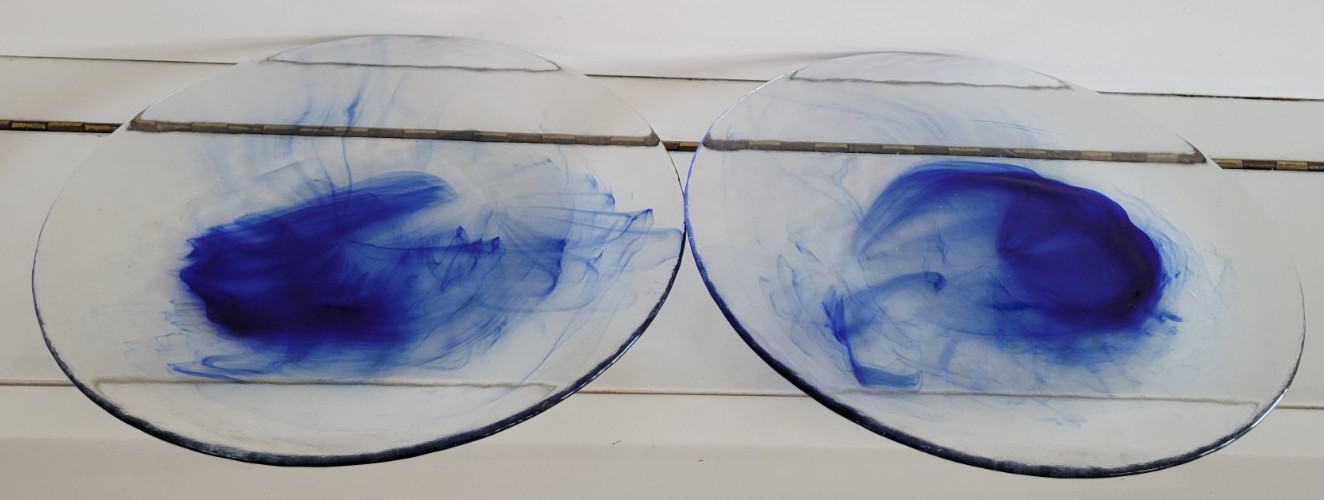 2 CLEAR GLASS BORMIOLI ROCCO CHARGER PLATES COBALT BLUE SWIRLS 11 INCHES gallery
