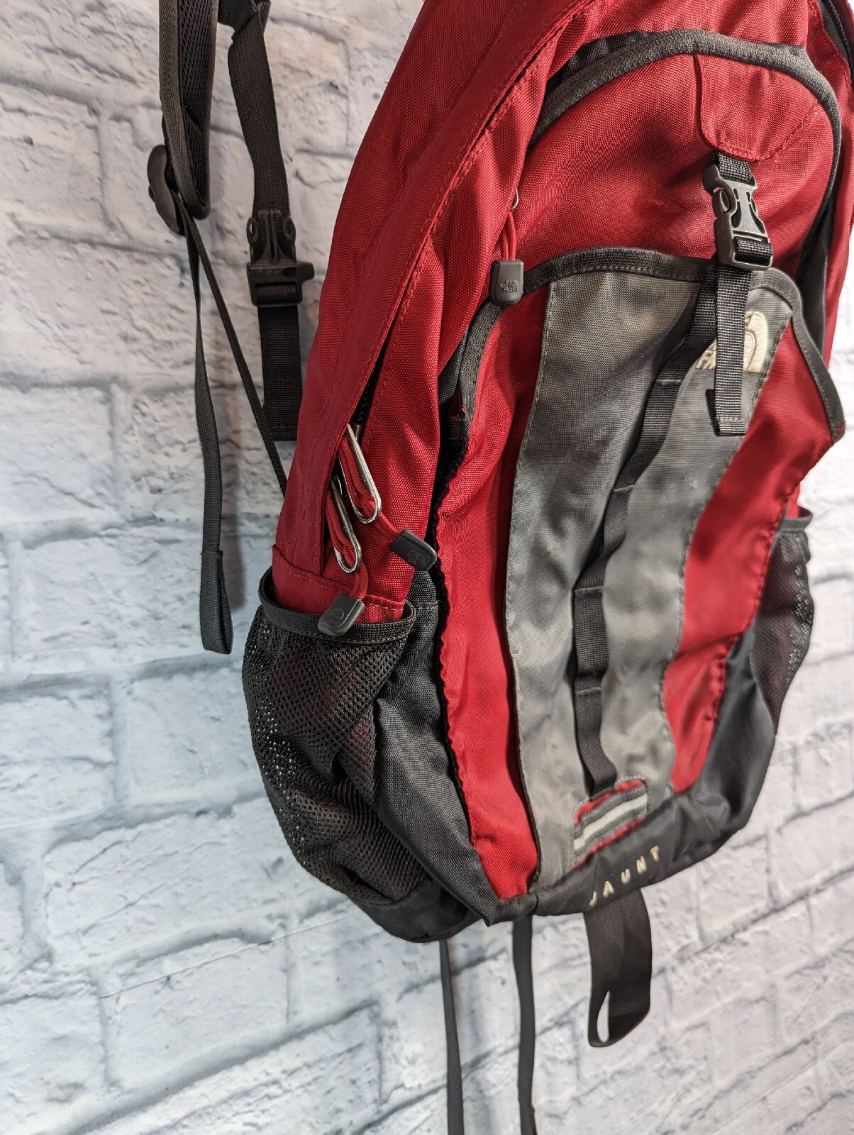 The North Face Red Jaunt Backpack 20" 4