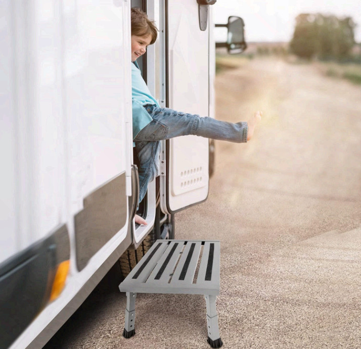 Adjustable Height Aluminum RV Step, Stable Foldable Platform Step Stool,Silver gallery