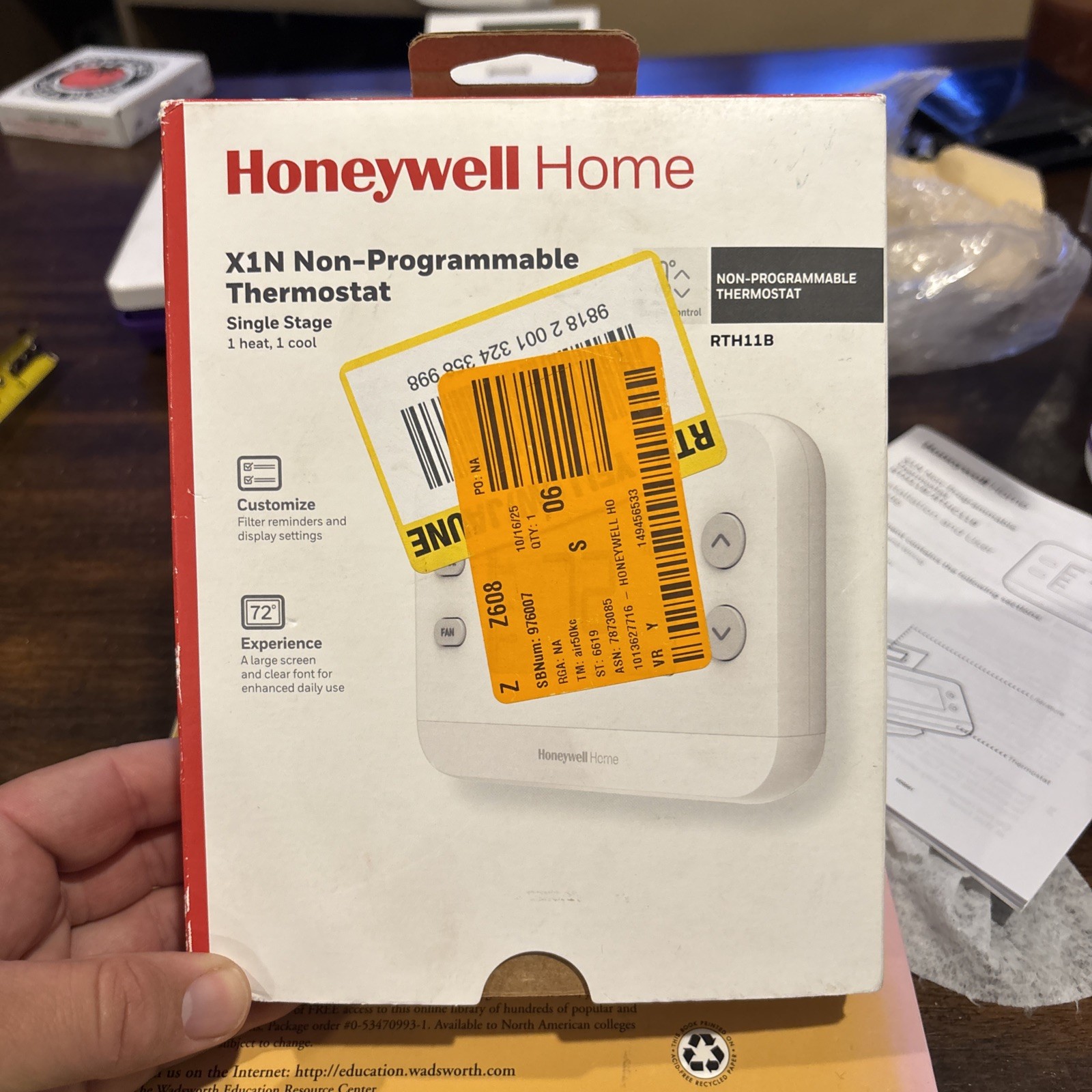 Honeywell Home X1N Non-Programmable Thermostat RTH11B Single Stage 1H/1C Digital gallery