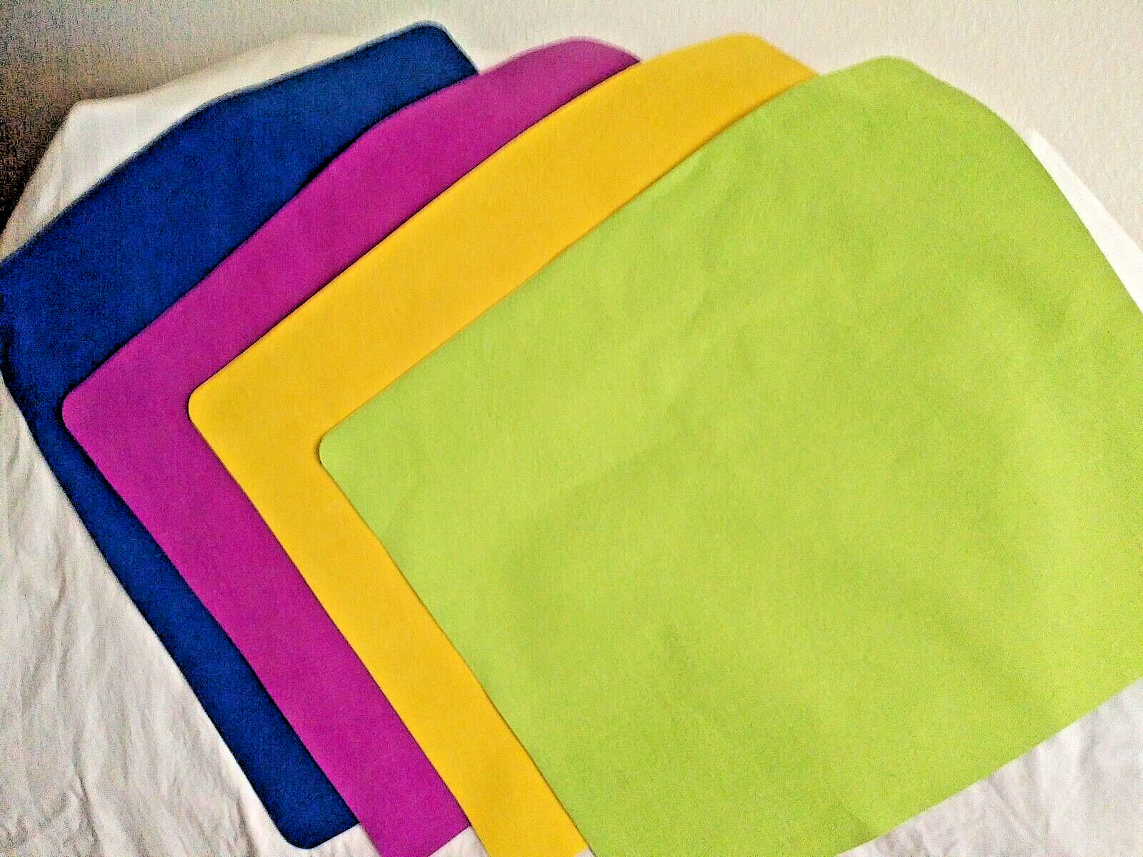 Ultimate Cloths 4-color pack for Streak-Free Cleaning. No Chemicals, New. gallery