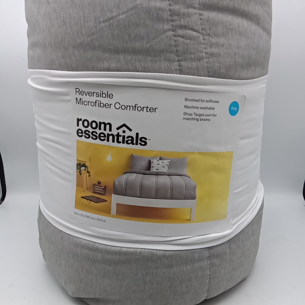 Room Essentials Reversible Microfiber Comforter King Size Gray 106in X 92in gallery