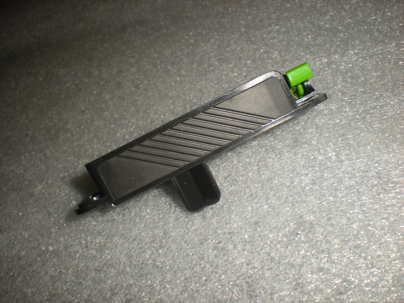 Genuine Irobot Roomba Cleaning Head Module Door Latch e6 i3 i4 i5 i6 i7 i8 J6 J7 gallery
