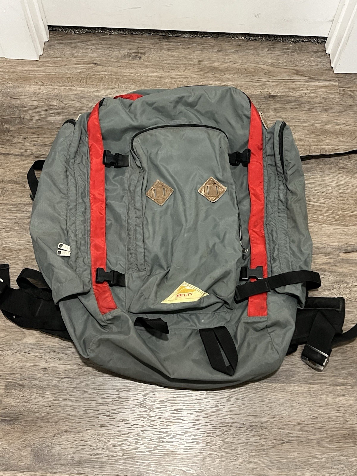 Vintage Kelty Sonora Internal Frame Pack Grey Red Medium /  Large 4