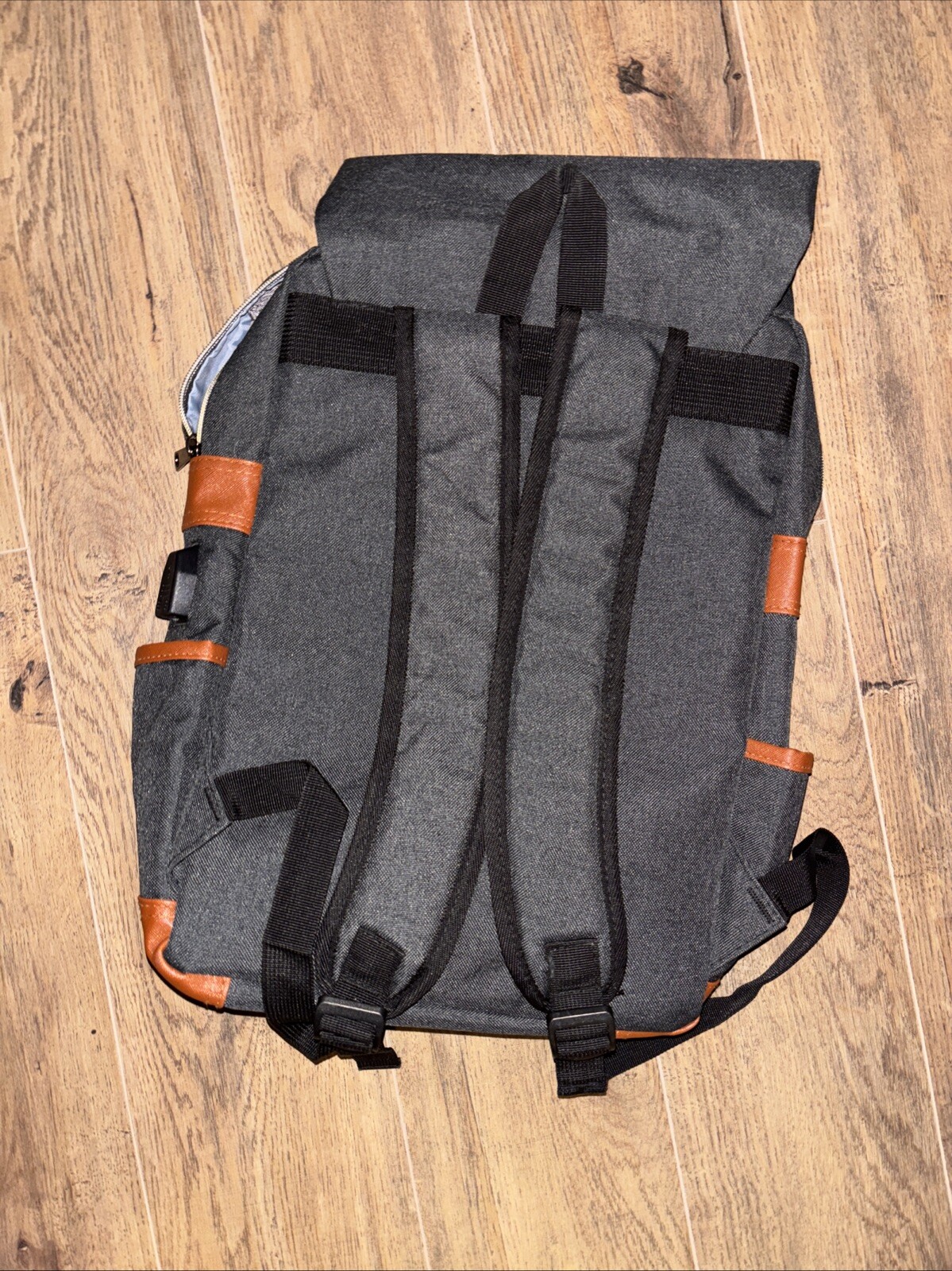 Backpack satchel style Tech Laptop Bag Attached USB Port 4