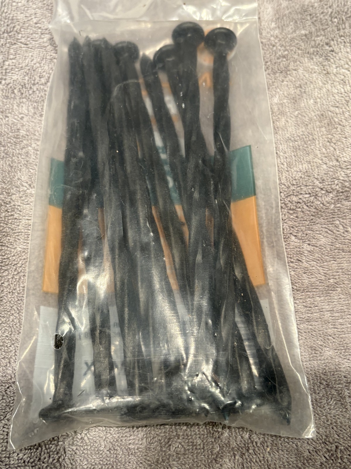 Dimex EasyFlex 10 Count 8" Anchoring Spikes New gallery