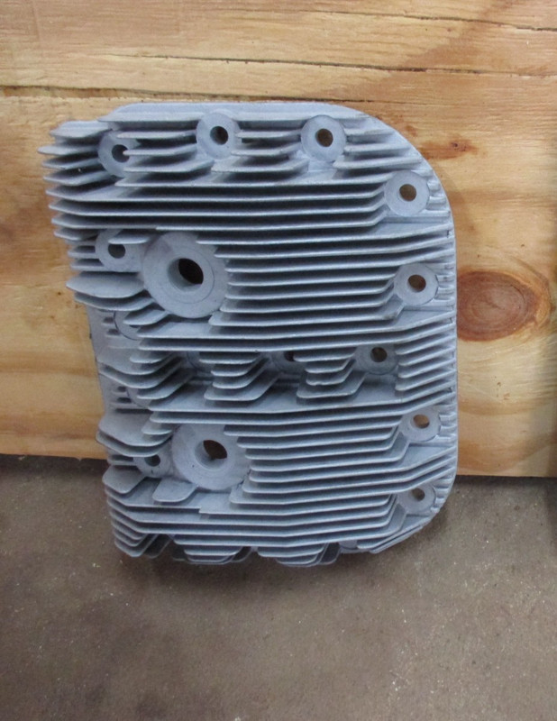 VH4D1 WISCONSIN ENGINE HEAD SANDBLASTED WAS ON A RUNNING BOBCAT 730 USED gallery
