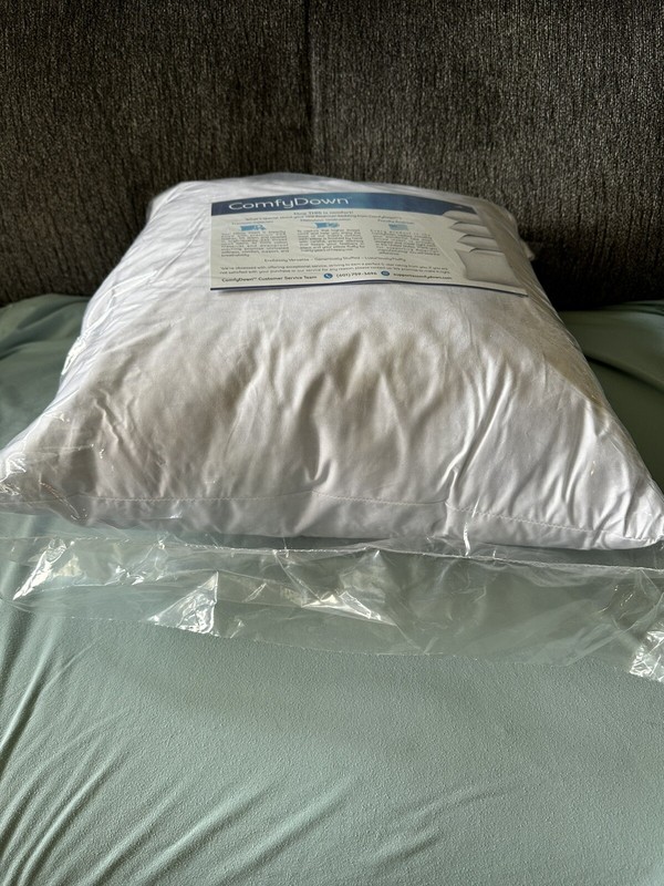ComfyDown 18" x 18" 95% Feather 5% Down Insert Square Pillow American Made gallery