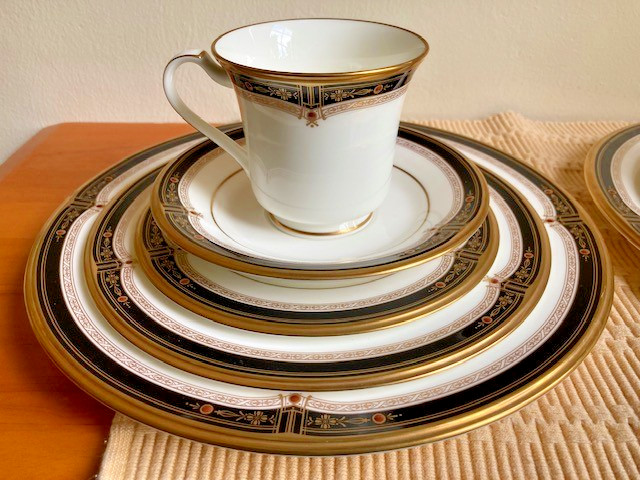 Noritake Japan GOLD AND SABLE Bone China Two 5-Piece Place Settings Exc. Cond. gallery