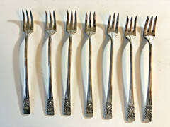 Oneida Community Silverplate Coronation Pattern Vtg 7pc Cocktail Seafood Forks