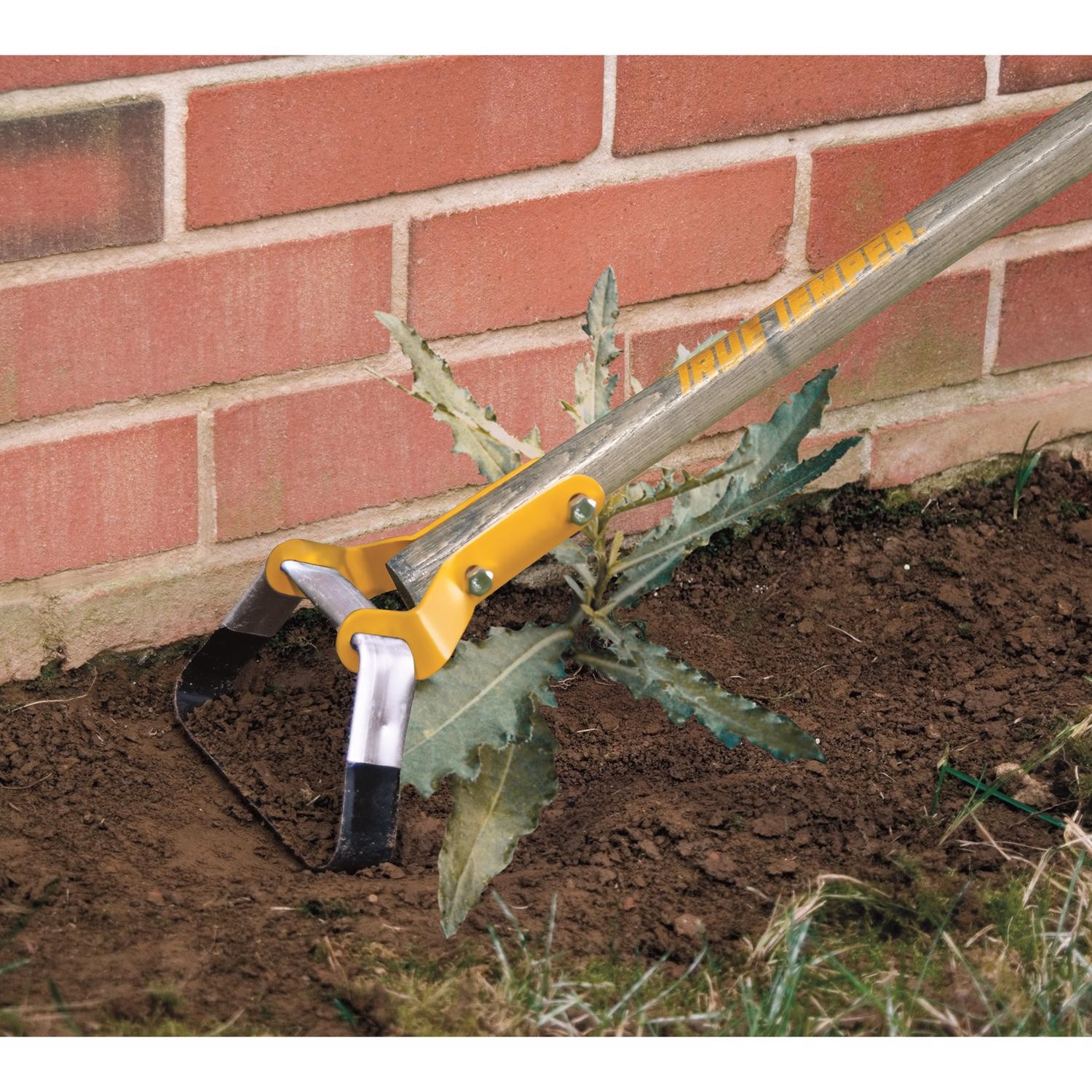 True Temper 2866300 Action Hoe with Cushion End Grip on Hardwood Handle gallery