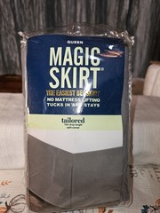 NEW MAGIC SKIRT Tailored 15″ Drop Length Queen Size Gray Bed Skirt NO LIFTING
