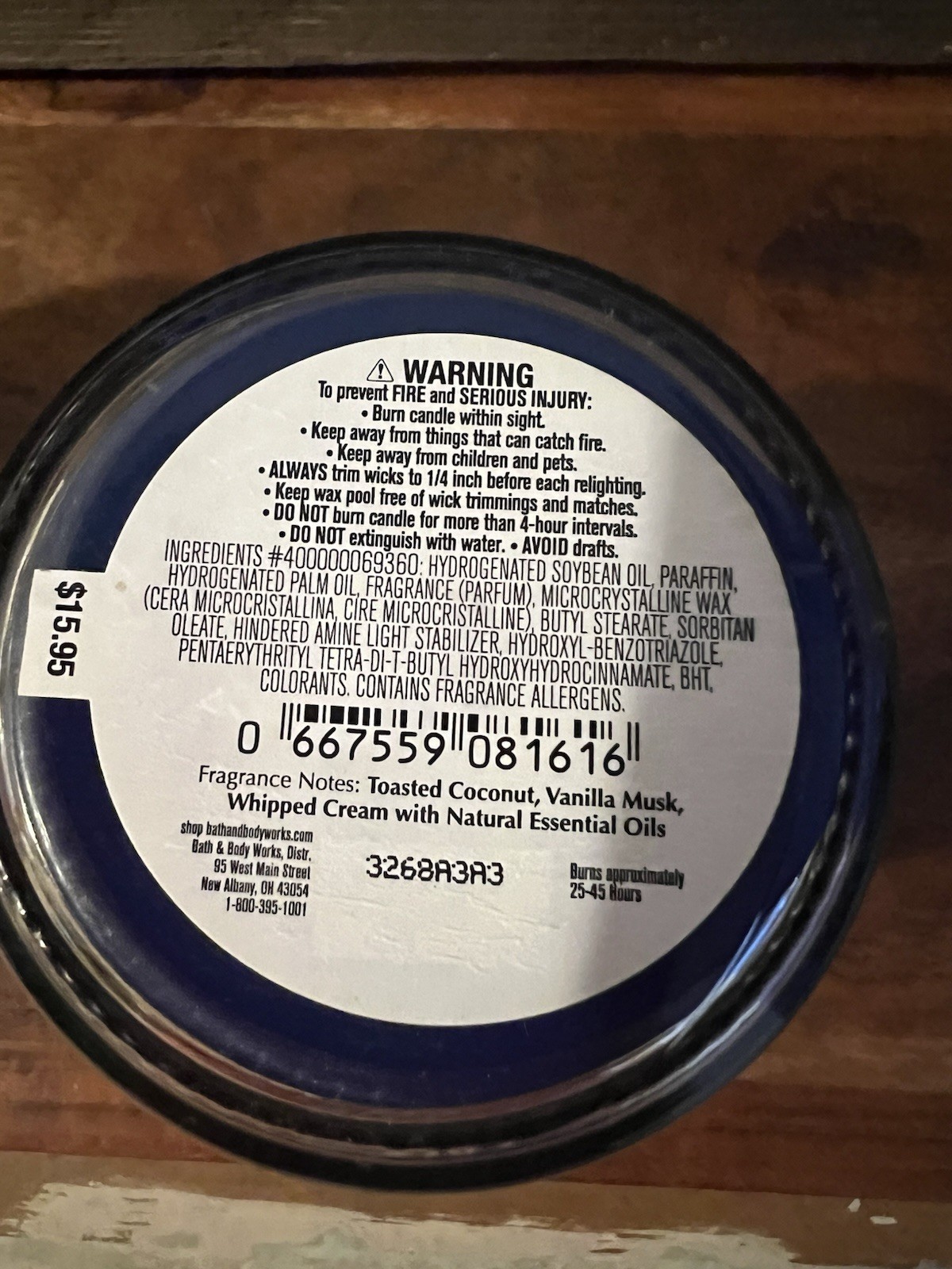 Bath & Body Works Frosted Coconut Snowball 3-Wick Candle 7oz gallery
