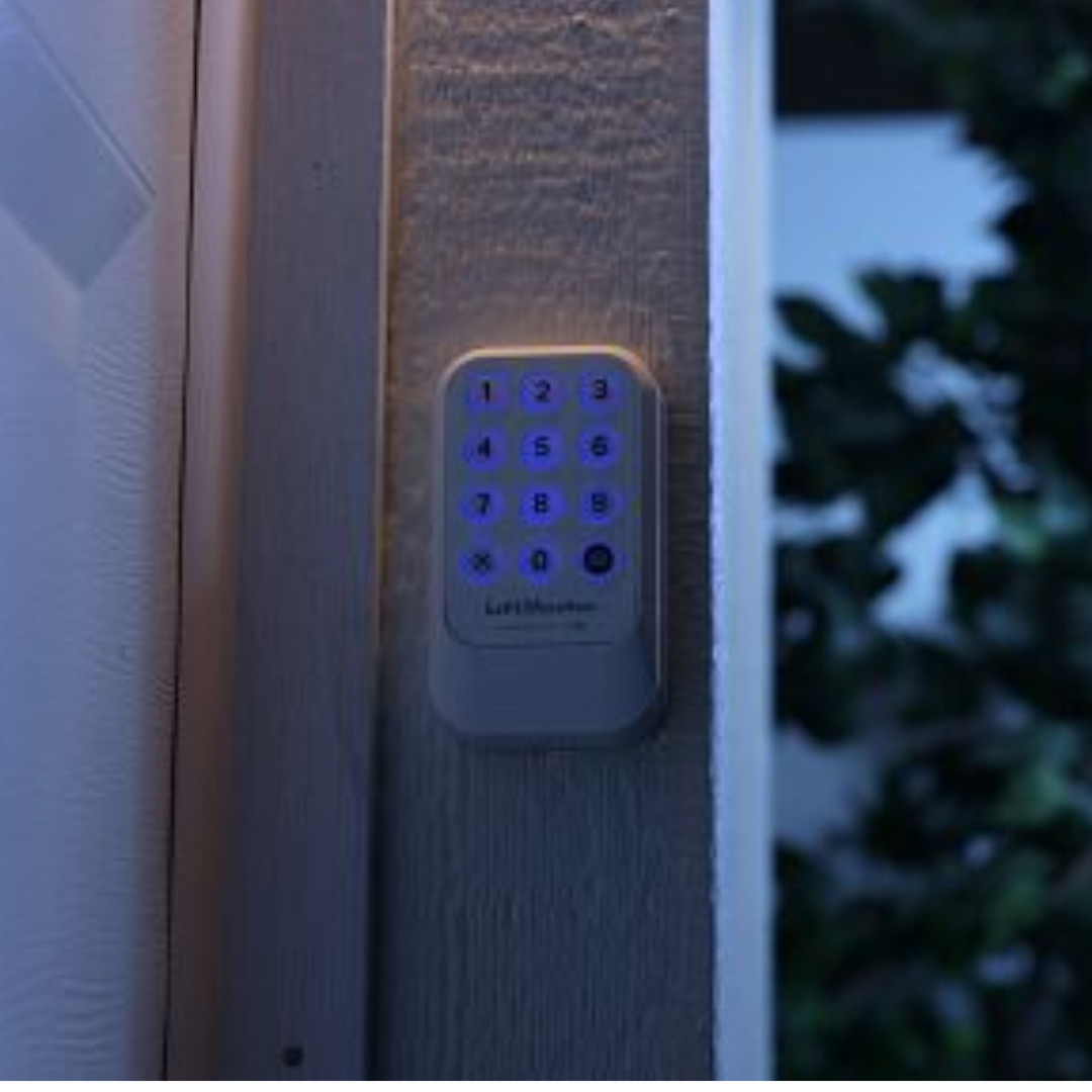 Liftmaster L979U Universal Wireless Keypad for Major Brands of Garage Openers gallery