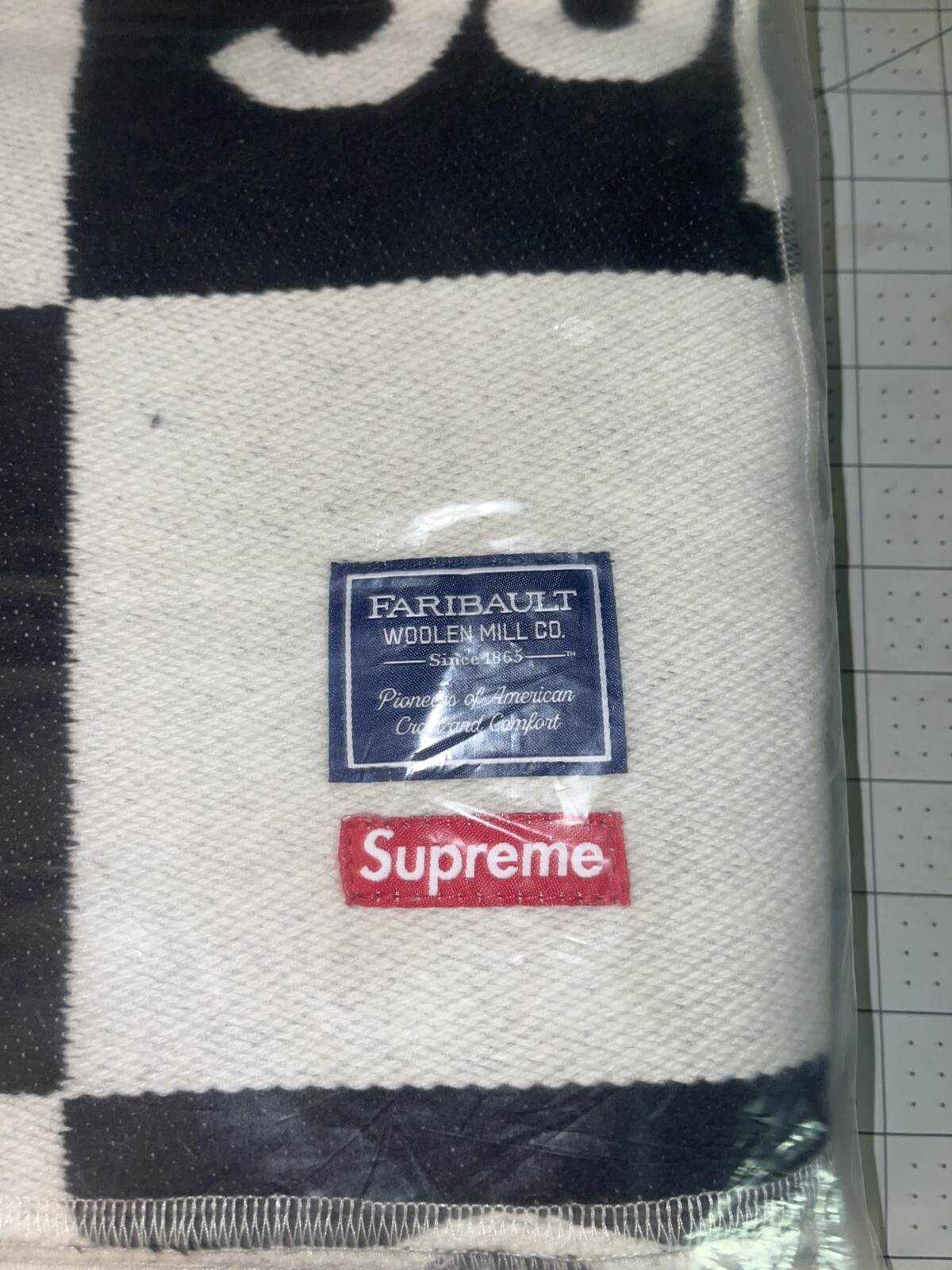 Supreme Faribualt Woolen Mill Checkerboard Wool Throw FW21 - Black gallery