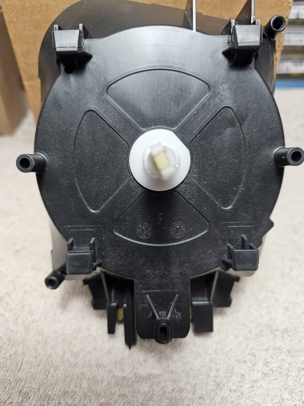 Whirlpool O.E.M. A/W Timer #8577356 gallery