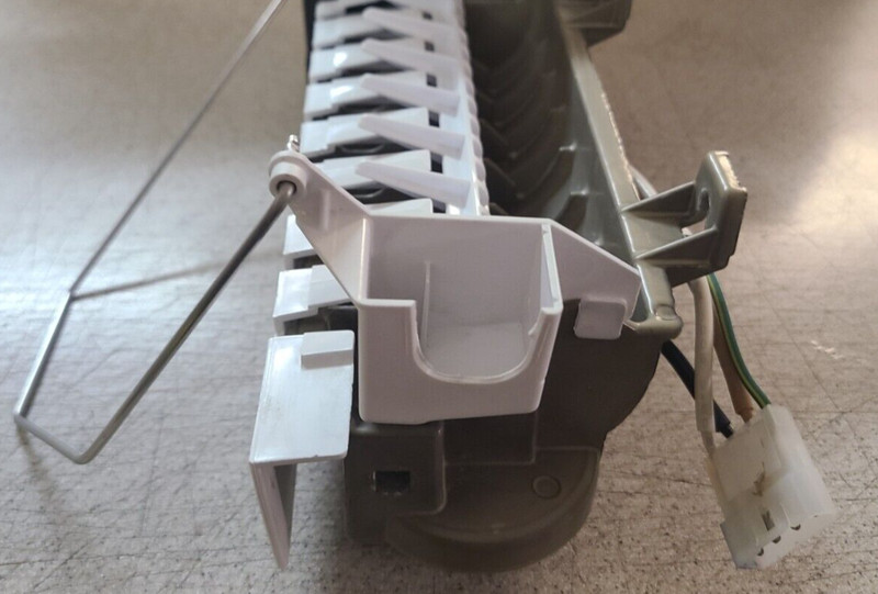 OEM Whirlpool Ice Maker Assembly WPW10190965 W10190966 gallery