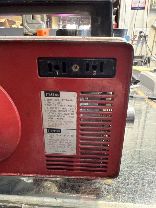 Vintage Honda E40 "Lunch Box" Generator Micro Mini RARE Running E-40 gallery