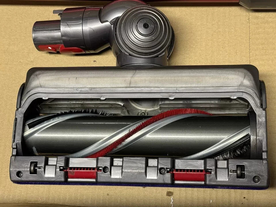 Dyson V11 Animal+ Cordless Stick Vacuum Cleaner - Fantastic Condition gallery
