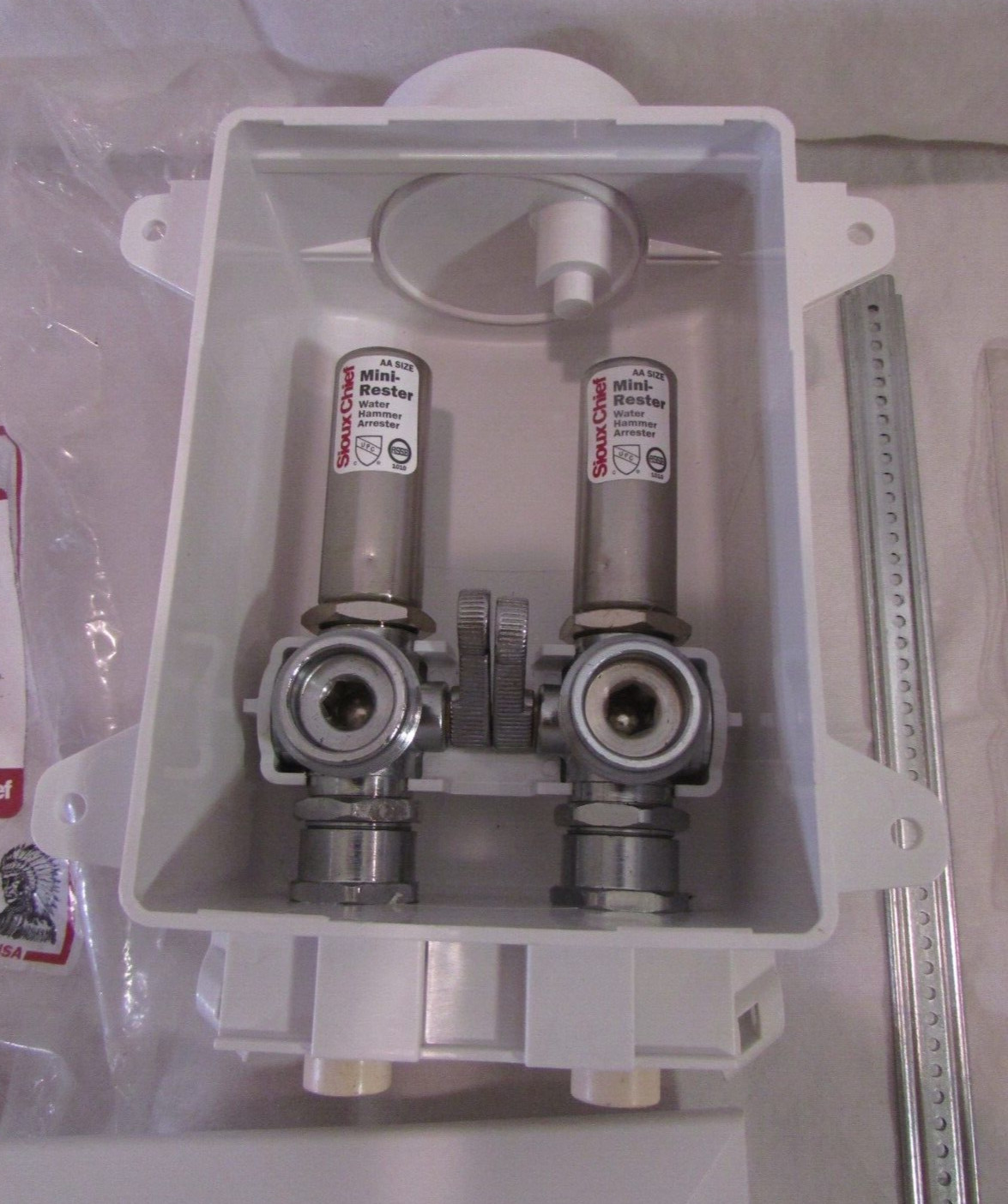 Sioux Chief 696-2413CF - Ox Box, 3/4" MHT x Wash Mach Outlet Box 1/2" CPVC Inlet gallery
